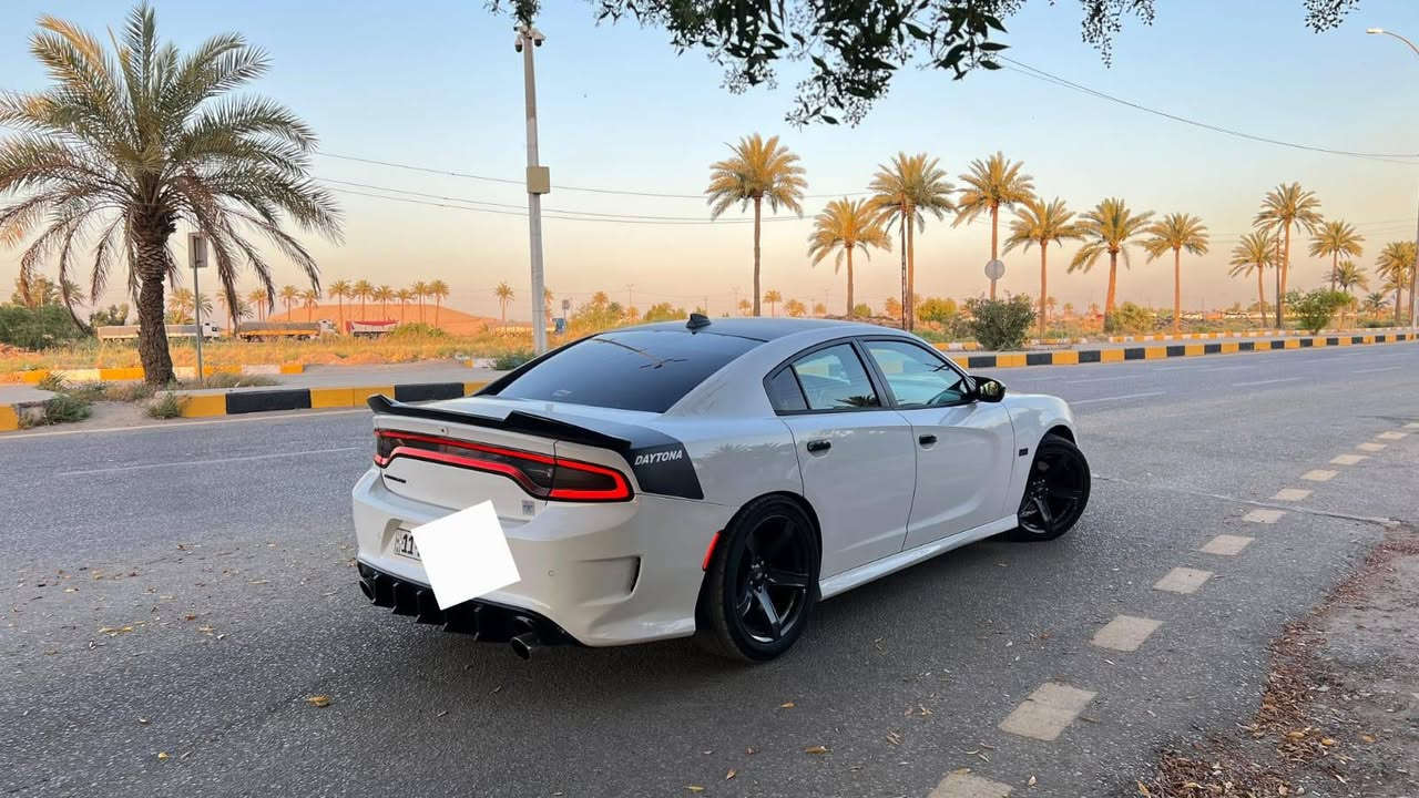 جارجر DAYTONA  اعلى مواصفات
موديل 2017
السلام عليكم ( للبيع فقط بدون مراوس) 
للاستفسار ***********
 المواصفات دايتونا 1/1

بصمة ابواب
كشنات كهرباء
كشنات تدفئة + تبريد
كشنات ميموري
كشنات شامواء رياضي مختم دايتونا
لايتات زينون
رادارات جانبيه نقاط عمياء
ويل نجمه  حجم 20 
حساسات خلفية
نضام تحديد المسار
شوته دايتونا رياضية
معروفه مواصفات الديتونا وسعره مناسب لان مستعجل عل بيع ضرره من امريكا جاملغ وبنيد وبالعراق صار بيه صبغ قطعتين السياره جديده وجاهزه باسمي سعره 165 $
