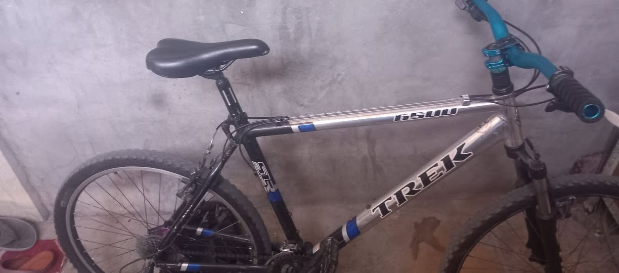 بايسكل TREK 6500 امريكي السيستم شيمانو بل كامل السعر ١٥٠ الف دينار


**إذا كنت صاحب هذا الإعلان وتريد حذفه لأي سبب، رجاءا أرسل رسالة إلى الدعم الفني**