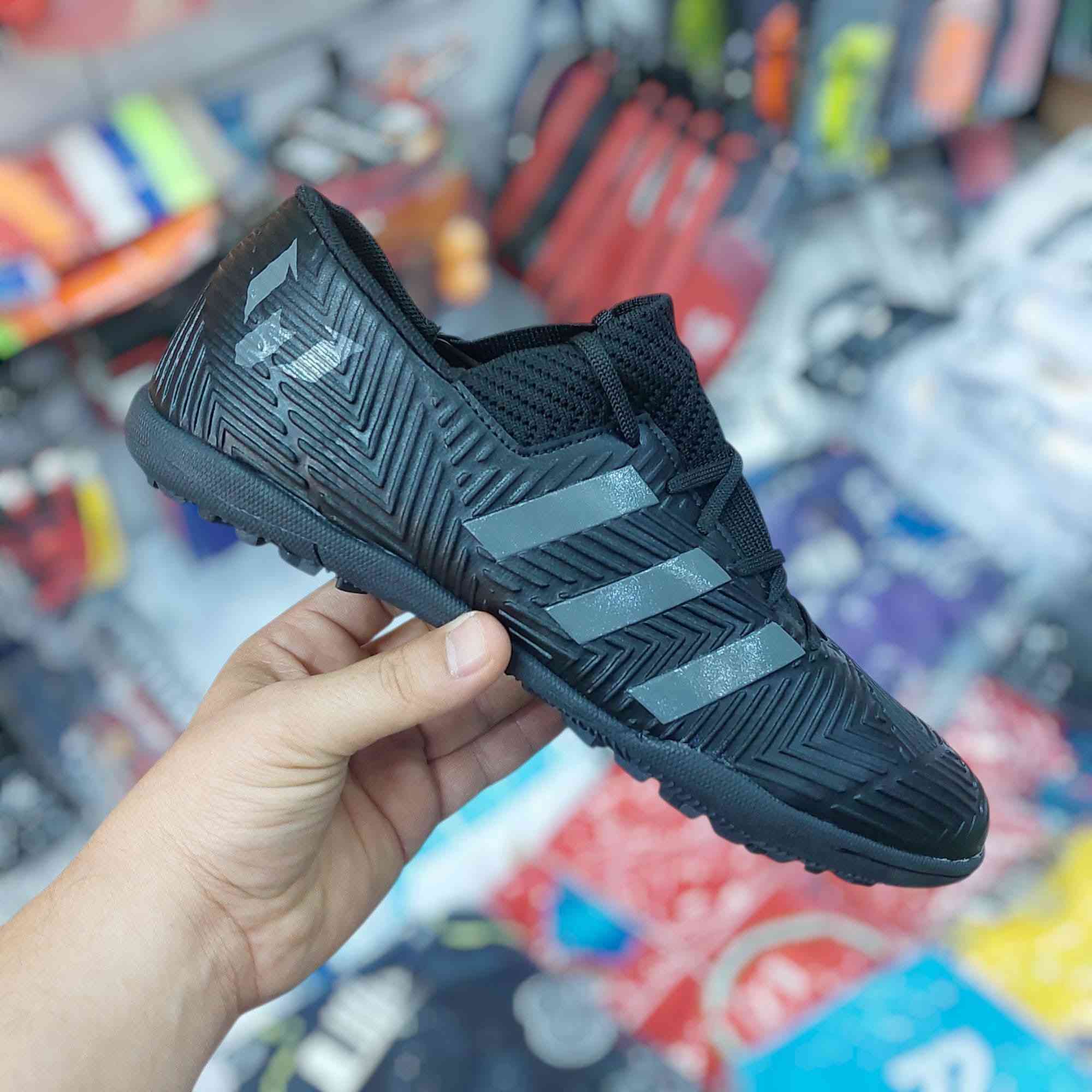 #عرض_ناري🔥#لاصحاب_التجهيزات_الرياضية
#سعر__الدرزن__120_الف__والتوصيل_مجاني🙆‍♂️

#حذاء__ميسي__صنع__فيتنامي__خياط__كامل 💯

#القياسات____40__41__42__43__44__45✨ 

#گروب___واتساب___جملة___فقط👇👇
https://chat.whatsapp.com/LRFD24Rq1Qu9mFhatNdDFg
#حذاء_ميسي 
#حذاء_مسي 
#تجهيزات_رياضيه 
#طوبة
#ريال
#برشلونه
#حذاء_رياضي

           👑 تجهيزات بغداد الرياضية 👑


**إذا كنت صاحب هذا الإعلان وتريد حذفه لأي سبب، رجاءا أرسل رسالة إلى الدعم الفني**