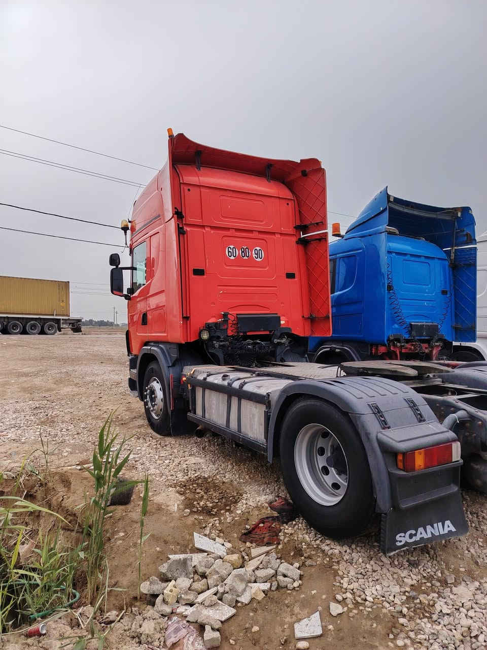 للبيع كفالة عامة ٢٠٠٣ سيارة جديدة، للستفسار *********** مكلف بنشر
