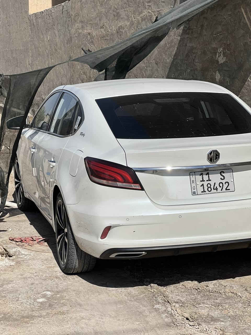 السلام عليكم
للبيع او مراوس 
MG6 موديل 23
كفاله من الضربه والصبغ والتبديل
فول مواصفات
مكينه كير بلاديه 
بأسمي تحويل ثاني يوم 
السعر 112
 مكانها فلوجه 
***********
