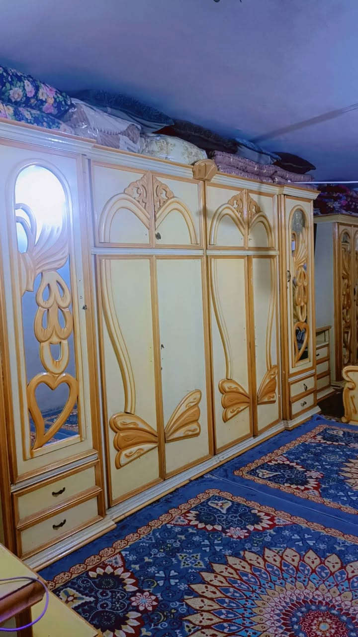 غرفة نوم خشب عراقي توصاه مشتغلينهه بمليونين ونص رايديهه بمليون نضافتهه ثمانين بلميه عوزهه بس قفاله وصبغ


**إذا كنت صاحب هذا الإعلان وتريد حذفه لأي سبب، رجاءا أرسل رسالة إلى الدعم الفني**