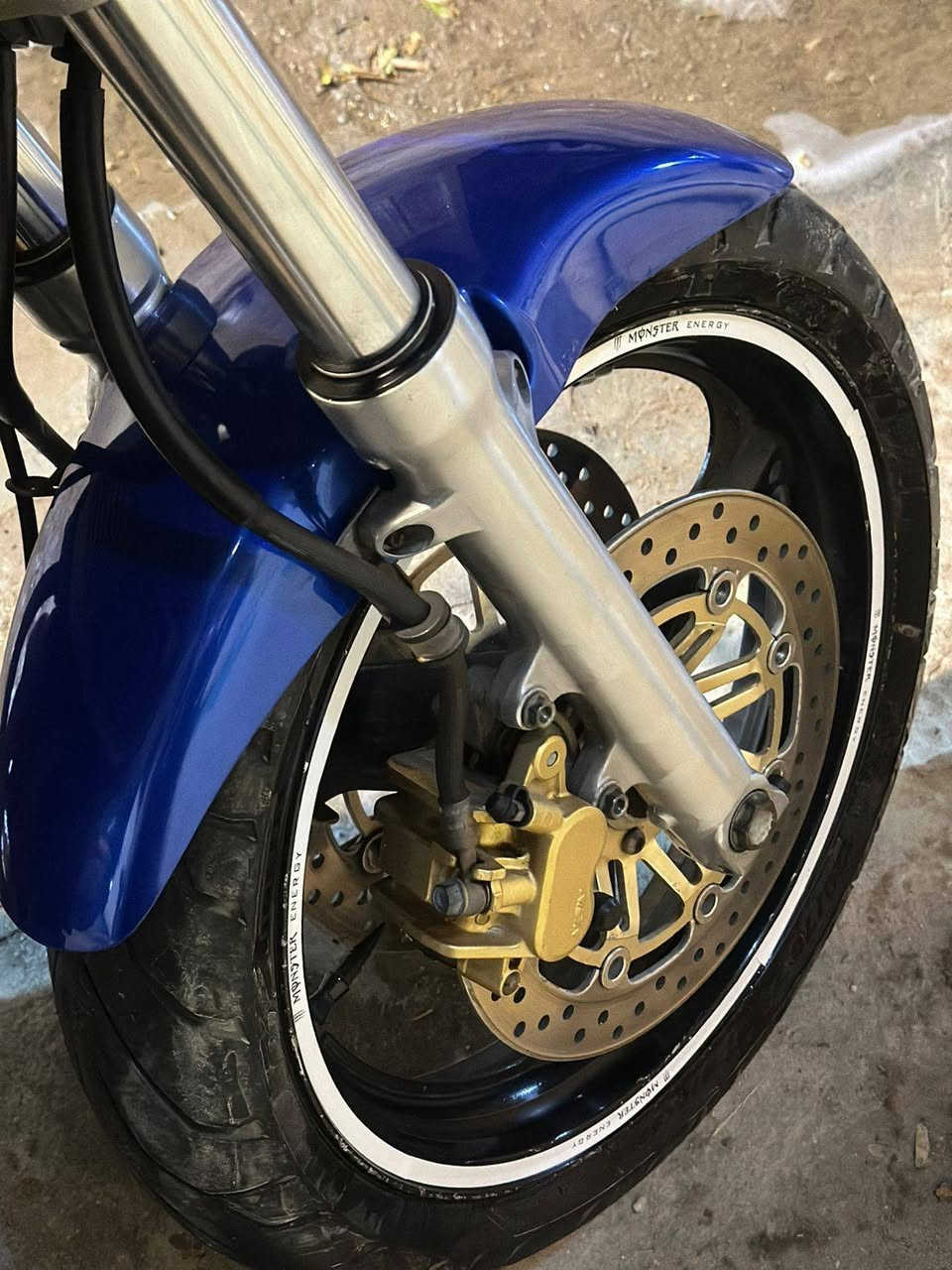 سلام عليكم دراجة سيبي فور نوزل حديث جديدة بمعنى الكلمة الدراجة ما نقصها برغي كلشي شغال 100% تاخذها كاملة اكفلك كلشي بالدراجة من البداية للنهاية عنواني كربلاء السعر 22 ونشاء الله بيها مجال للطيبين ورجائا الما يعرف بيها لو ميعرف باسعارهن لا يدخلي وتحياتي للجميع الحب والاحترام رقم *********** واتساب موجود ❤️ كربلاء, العراق
