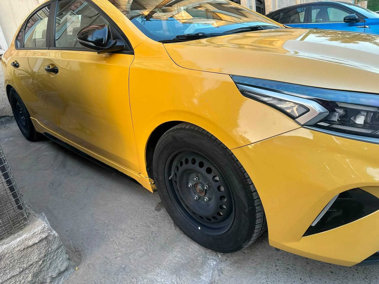 السلام عليكم 
سيراتو Gt 
2023
مواصفات الجيتي المعروفة 

رقم بغداد

السيارة وارد استرالي تحوير الأمارات 

ماشية 
74km
120$ وبيهة مجال 

‭***********‬
