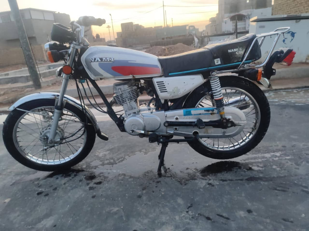 نامة 23 بلاد للبيع العنوان ديوانيه مركز *********** اتصال
