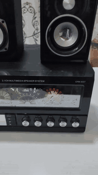 مضخم صوت • مستعمل نظيف • سماعة بدون كفر