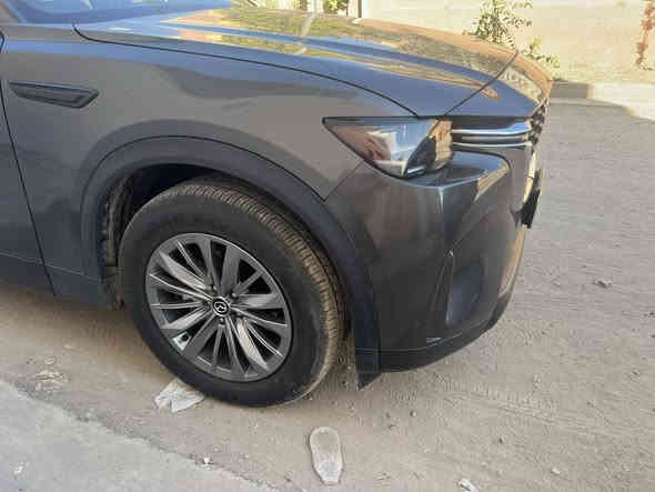 السلام عليكم 
اقره المنشور كلشي مذكور 

مازدا cx90  موديل ٢٤ ماشيه ١٢ الف كيلو   بريفيد بلس  بيها حادث امريكا  جاملغ جهة اليمين وبنيد  مبدلات نفس اللون   رقم سليمانيه باسمي  

صار بيها حادث بغداد  والصور موجوده بالمنشور   الحادثين بدون دواخل تبدل بيها بابين وجاملغ امامي جهة اليسار  نفس اللون الجاملغ الخلفي  صبغ فقط السياره بدون دواخل نهائياً شاصي لغود كله بلادي  ايرباك ستيرن فقط   محرك ٦ سلندر  تيربو ملد هايبرد    السعر ٢٤٠ وبيها مجال للشراي   للاتصال ***********
