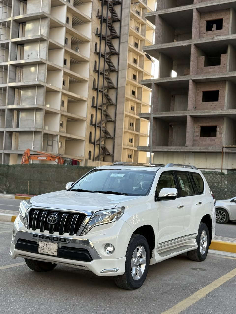 برادو 2017 فول ساز 
بيه فقط دعاميه اماميه صبغ 
تخم تاير جديد بدون نقص تحويل ثاني يوم 
مكان السياره بغداد سيديه 
السعر ب365$
***********
