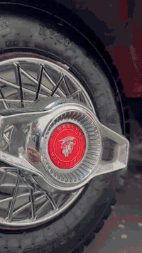 توك توك • نظيف • الشعلة