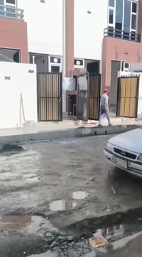 منطقة الكلوات • دارين للبيع • ٦٣م