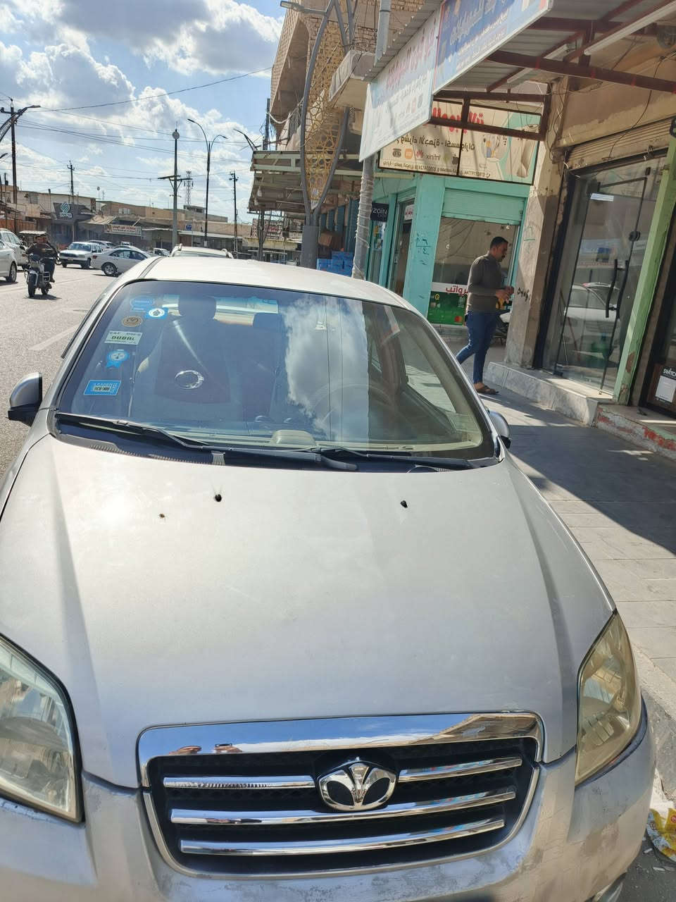 سلام عليكم للبيع سيارة اڤيو جنترا كوري موديل 2008 اوتماتيك وارد خليجي بيها طخة بسيطة بالباب ومعدلة عل البارد وبيها رشة بالهلال مال الجاملغ بدون معجون السيارة نضيفة جداً غرفتها جديدة فول سيارة كاملة من كلشي مري تحكم شفط تحكم ستيرن محرك 1600 تبريد ثلج  رقم انكليزي هذا الجديد باسمي مشروع وطني ثاني يوم احولك غراضها مكومات وفلس ونص جيب وشد مال  اڤيو الي ياخذها فلس واحد مايصرف عليها اني كناي من المكتب للبيت  السعر اتصل على الرقم داخل المنشور بس لتكسر بمال مسلم على العنوان صلاح الدين  ***********
