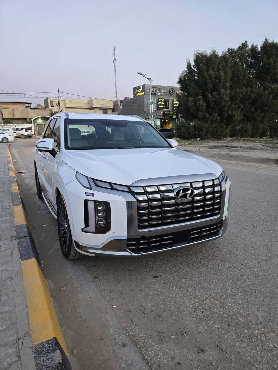 سلام عليكم 
رمضان كريم عليكم ان شاء الله 🌙

صارلي هواي ماعارضلكم سيارات 

عندي سيارتين بلسايد للبيع 
الأولى هي بلسايد ابيض داخل ابيض كالكراف اعلى فئة بالبلسايد موديل ٢٤ 
ماشية ١٥ الف كيلو 
مواصفاتها معروفة ماحاجة اكتبلكم مواصفاتها 

والثانية ٢٦ شكل الجديد قيد الشحن حاليا 
ابيعها واصل الحرة 
هم كالكراف اسود داخل اللون القيسي هذا نزل جديد بال٢٦ 
وهنة ثنينهن كالكراف مواصفاتهن معروفة
الي يدور بلسايد بسعر حلو 
موجود يمي 
مكاني بالحلة 
للاستفسار التواصل على الخاص 
واتساب *********** 
تحياتي للجميع 🌷
