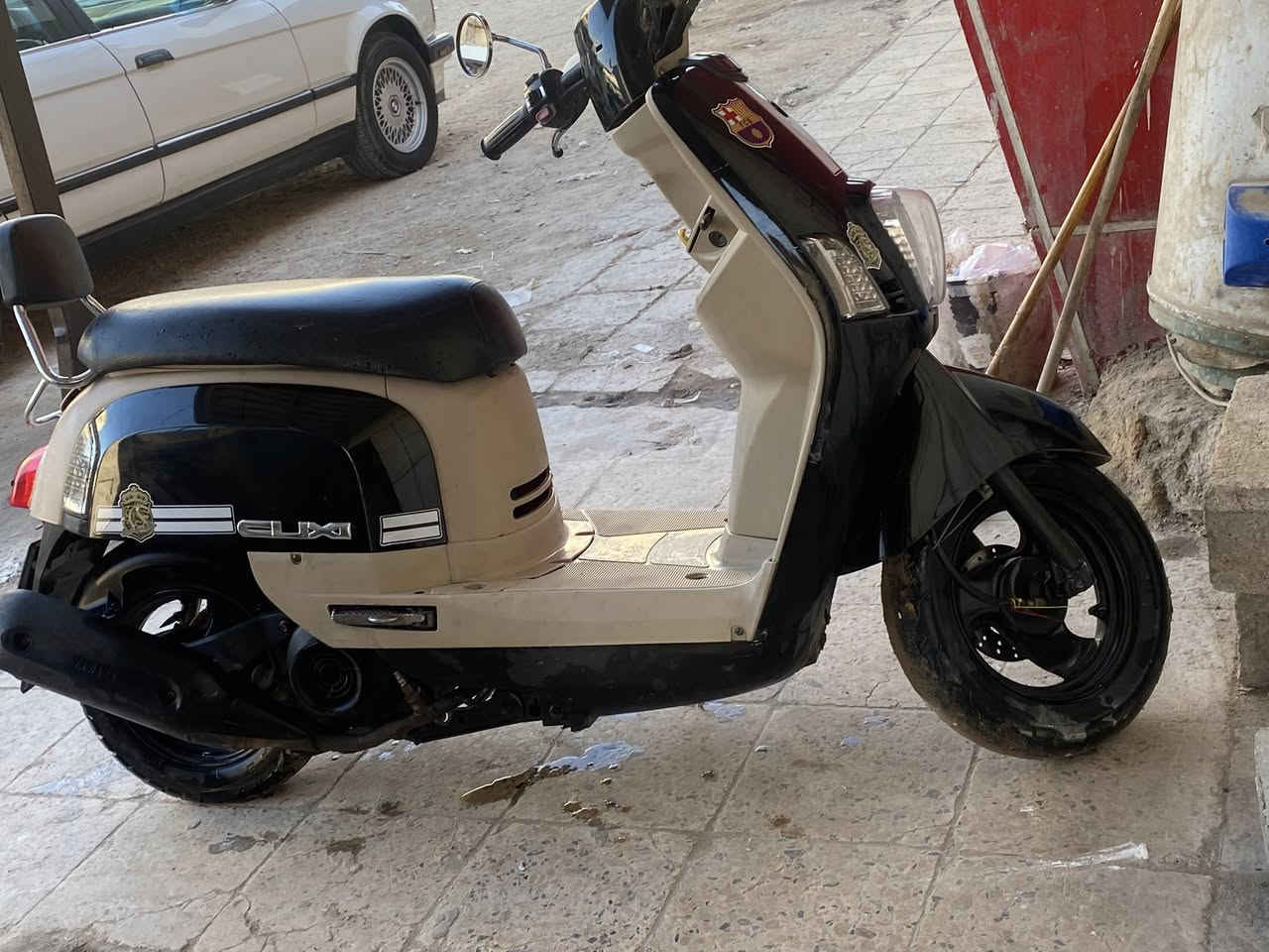 بوليس للبيع 
مكاني كربلاء 
***********
السعر     ٩٥٠ 
بيها مجال بسيط
