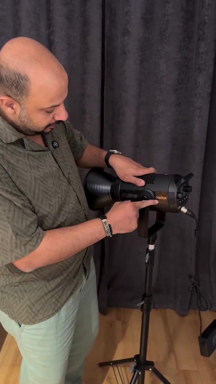عرض العيد 
Godox SL150 III BI head


**إذا كنت صاحب هذا الإعلان وتريد حذفه لأي سبب، رجاءا أرسل رسالة إلى الدعم الفني**