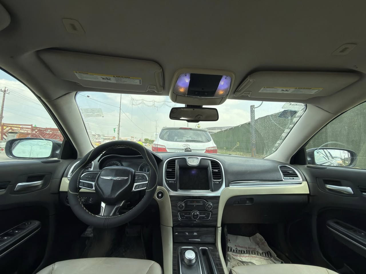 اسلام عليكم
اوباما كرايسلر  (C300) 
رقم بغداد  ب اسمي شخصيا 
صور الحادث مرفقه بالمنشور
الموديل2019 اصل 
اللون سمنتي
تحكمات كامله بل ستيرن
المسافة المقطوعه 84ml
حجم المحرك 3600
تشغيل عن بعد 
كشنات جلد بيجي  مع تحكم كهرباء
حساس خلفي
شاشه كبيره مع نظام ال GPS
تبريد قطعتين + بصمة أبواب
دماام خلفي 
رقم بغداد الدولي 
مكان السياره بغداد
***********
