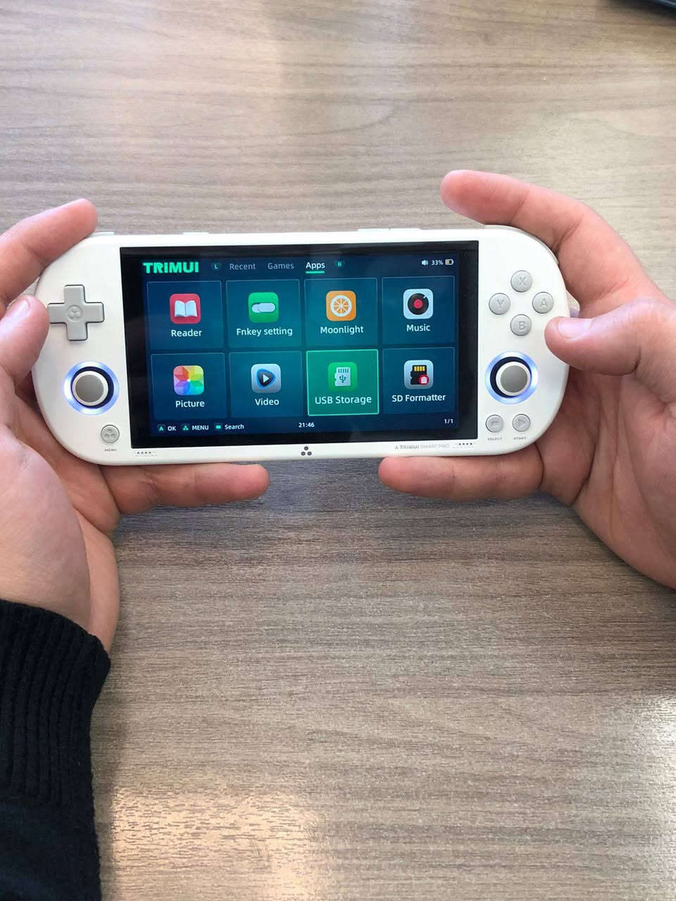 السلام عليكم
جهاز العاب مثل ما موضع بالصورة اخو الجديد
#السعر 60 
يوجد توصيل لجيميع محافظات العراق


**إذا كنت صاحب هذا الإعلان وتريد حذفه لأي سبب، رجاءا أرسل رسالة إلى الدعم الفني**