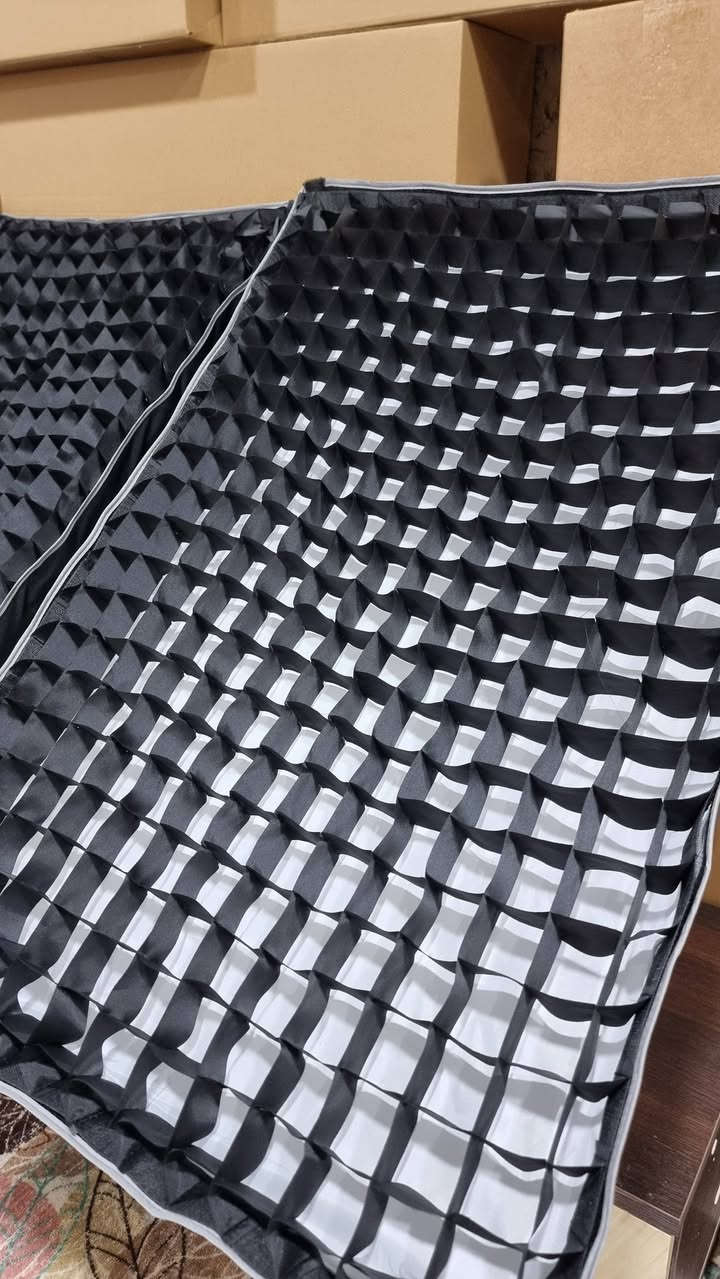 سوفت  بوكس مربع  ارتفاع 90 عرض 50 
دبل دفيوزر و كرد مع حقيبة  جديد السعر 60 الف
 متوفر توصيل


**إذا كنت صاحب هذا الإعلان وتريد حذفه لأي سبب، رجاءا أرسل رسالة إلى الدعم الفني**