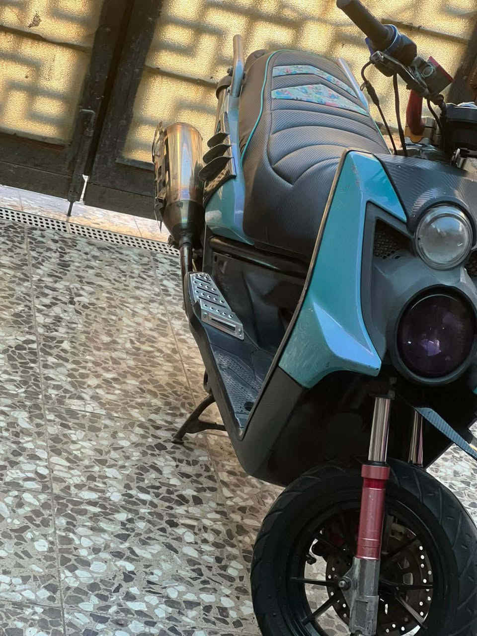 سلام عليكم سكنس جبلي دراجه خير من الله شلعه ومعدل تجي تفحص الي عجبك سعر مليون و200 ***********
