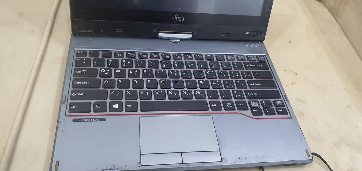 لابتوب فوجستو شاشة لمس وقلاب السعر ١٧٥ الف
المواصفات 
شاشة حجم ١٤ انج لمس مع قلم وقلابة 360 درجة 
هارد ٢٥٦ ssd
رام ٤ جيجا 
الجيل السادس 
معالج كوراي 5
العنوان الاسكان 
***********
