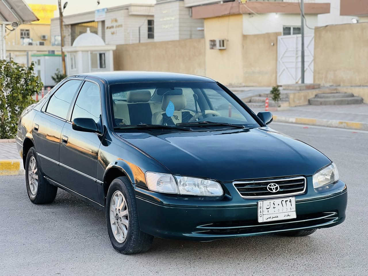 السلام عليكم.   للبيع كامري.  موديل 1997
شكل. 2001.    رقم بغداد. تحويل مباشر. 

صبغ عام جمالي.  ع أيدي.   
بدون ضربه داخل    شرط الفحص.   

محرك.  أربعه سلندر.     ابو الكف 
كير.    محرك.    صدر.    تبريد. 
جاهزه من كلشي. 

السعر.   70. ,$.  وبي مجال
رقم هاتف.  ***********
مكاني.  الفلوجه.  الكرمه.
