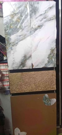 ثلاجة للبيع نضيفه وشغاله 4بيبان وبسعر مناسب و مستعجل ع بيعته ‏‏‪0777 4...