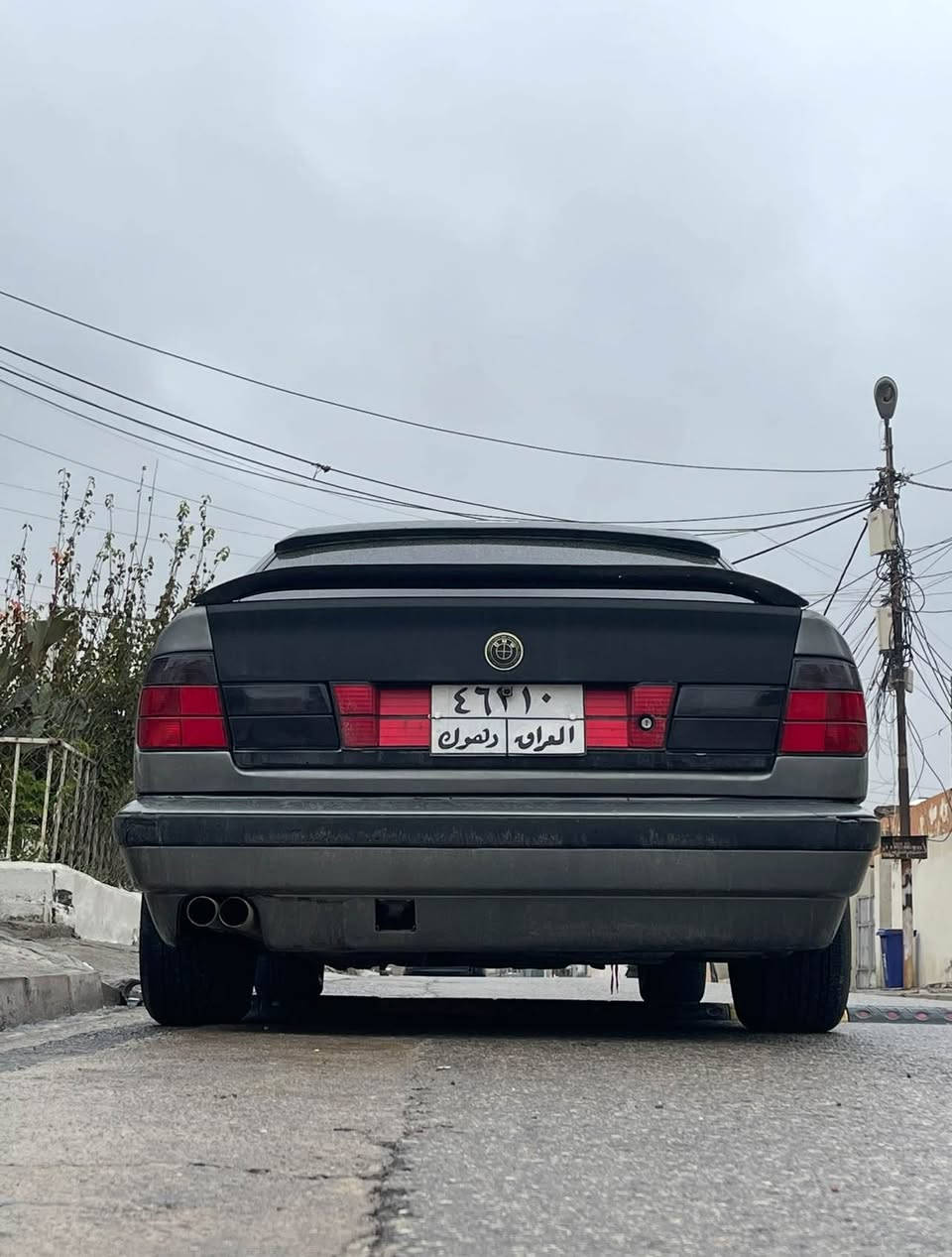 Bmw  530  V8 بلادي 
موديل 1995
حجم 530 بيلاد
كير توماتيك
سلايت 
جامات كرهربائي اوتو
دبل تكوه
دبل ارباك
دبل جكمجه 
كشنات جلد 
غرفه صاج 
تدفئه +تبريد 
ملاحضه التبريد بي ليك غاز يخلص
السعر ٥٥ بي مجال مراوس هم
***********
كورك +واتس اب
عليهه غرامات مليون ١٧٥ الف ينزل من السعر دهوك, العراق
