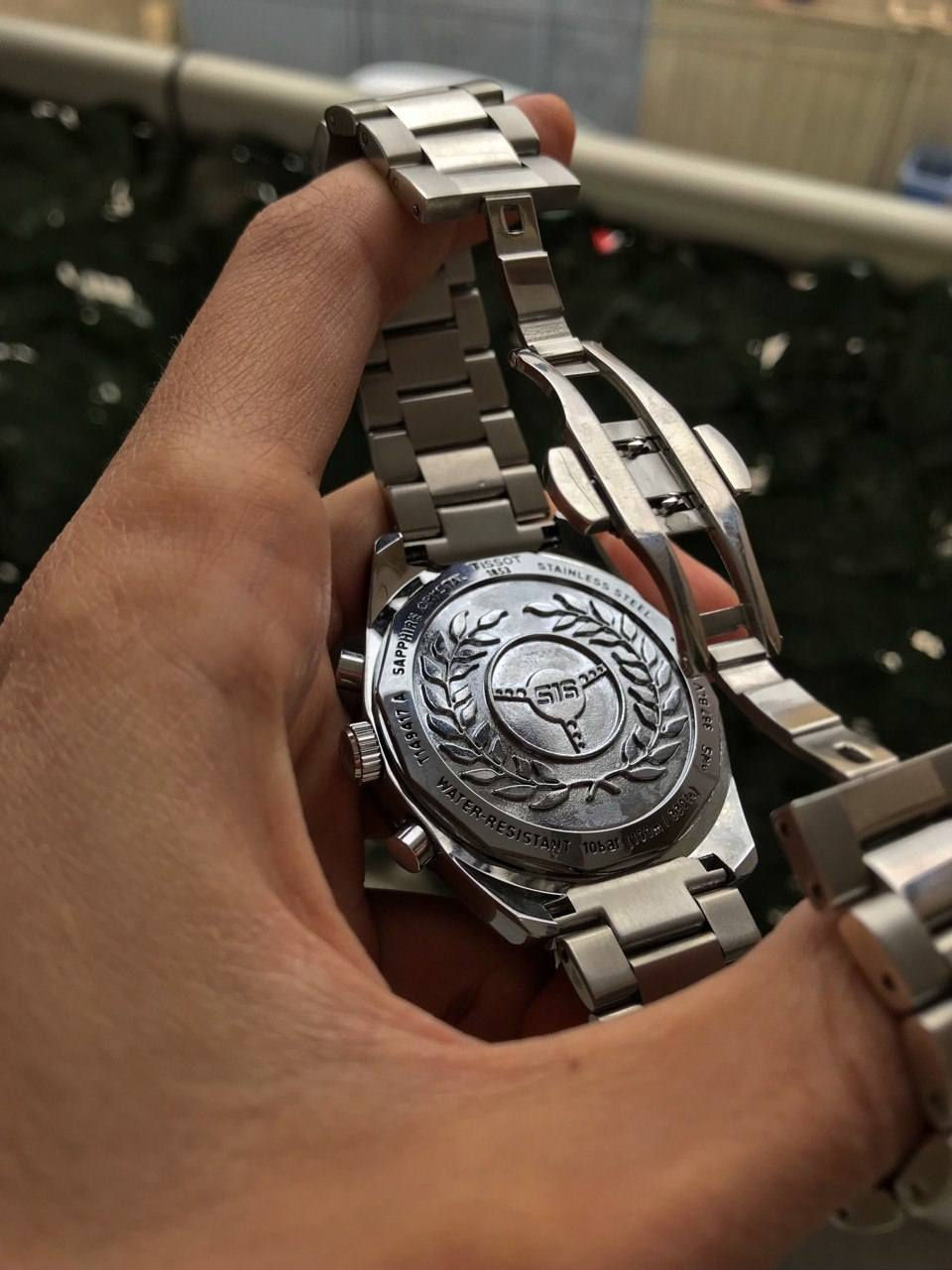 ساعة (تيسوت) إنتاج (٢٠١١) وزن ثقيل ، باله اوربي غير مستخدم
نظافة (١٠٠٪) و شغل (١/١) ضد الماء
سناتر شغالة
قطر (٤٤) و سير كامل
 قطعة بلاديه بالكامل مع [العلبة الأصلية]


**إذا كنت صاحب هذا الإعلان وتريد حذفه لأي سبب، رجاءا أرسل رسالة إلى الدعم الفني**