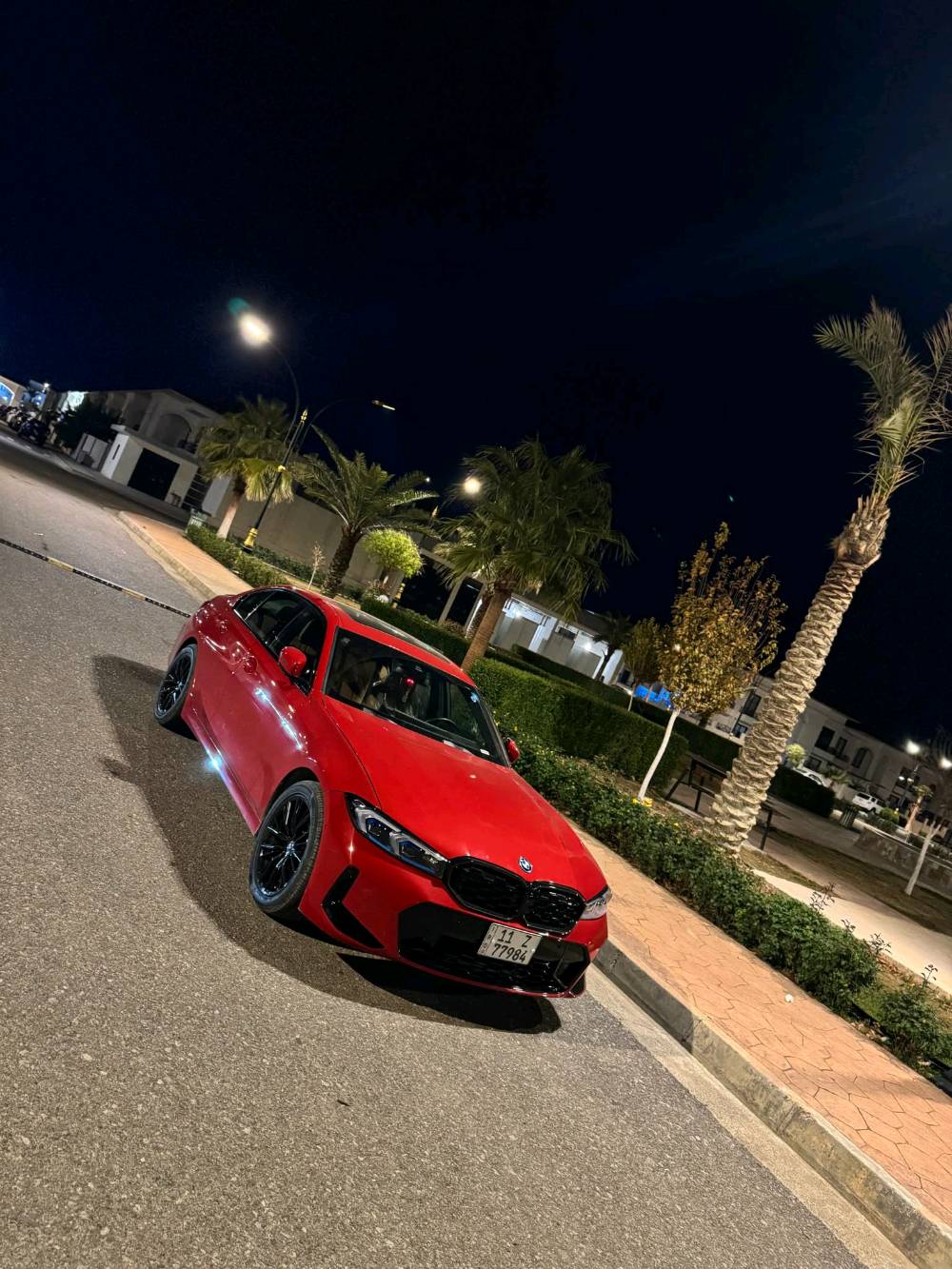 السلام عليكم
للبيع BMW 330e موديل 2024

فول أعلى فئة بالمواصفات
محرك 2.0 توين باور تيربو  292 حصان والعزم 420 نيوتن

السياره تعمل بنظام (البنزين + هايبرد + كهرباء) اقتصادية جداً
مع امكانية شحن السيارة بالكهرباء تقطع مسافه من 30 الى 45 كيلو 

ماشيه 27 الاف كيلو فقط

1.نظام الأوتو بارك (ركن السيارة بدون تدخل السائق) 
2.نظام البارك إسيست (امكانية ارجاع السيارة بالكراج تلقائي)
3.كامرات 360 درجة عدد 4 محيطيه 3D
4.فتحة سلايد روف
5.داتا شو Head Up Display (يعرض بالجامه الامامية)
6.نظام صوت فاخر Harman/Kardon Logic 7
7.شاشة كبيرة متصله خاصه بموديل 23 و24
8.فتح الصندوك بالقدم 
9.لايت ليزر اصلي داينمك
10.كشنات جلد لون جملي Camel + الكشنات كهرباء وخزن ميموري 
11.تدفئه بالمقود والكشنات
12.تصعيد وفتح الزجاج بالبصمه
13.حساسات امامي خلفي جانبي
14.اضاءة محيطية متغيرة الالوان
16.نظام تعتيم بالمري Auto Dim
17.شفتات بالمقود
18.شاحن تلفون وايرلس
19.نظام الترحيب عن الاقتراب من السيارة
20.ابل كار بلي وايرليس
21.رادار امامي
22.رادار النقطة العمياء
23.رادار الخروج عن المسار

ضررها جاملغ خلفي ونص الجاملغ الامامي
جميع الايرباكات سليمه

السعر 300 ورقه
مكان السيارة بغداد
***********