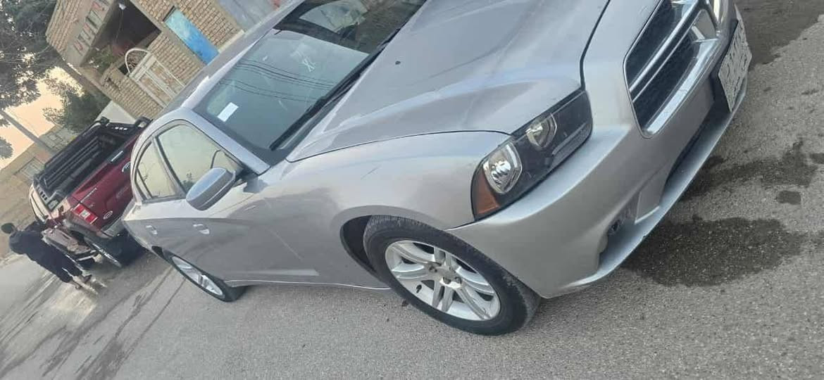 سلام عليكم....
جارجر ١٣ سياره جاهزه وحلوه كنديه مصبوغه حزام 

حادثه بل عراق الجاملغ الخلفي بدون دواخل والباب الوره السايق رقمه بصره لبيع ١٣٥$$او مراوس ب اوباما خصوصي 

عنوان  ذي قار الشطره *********** بي واتساب
