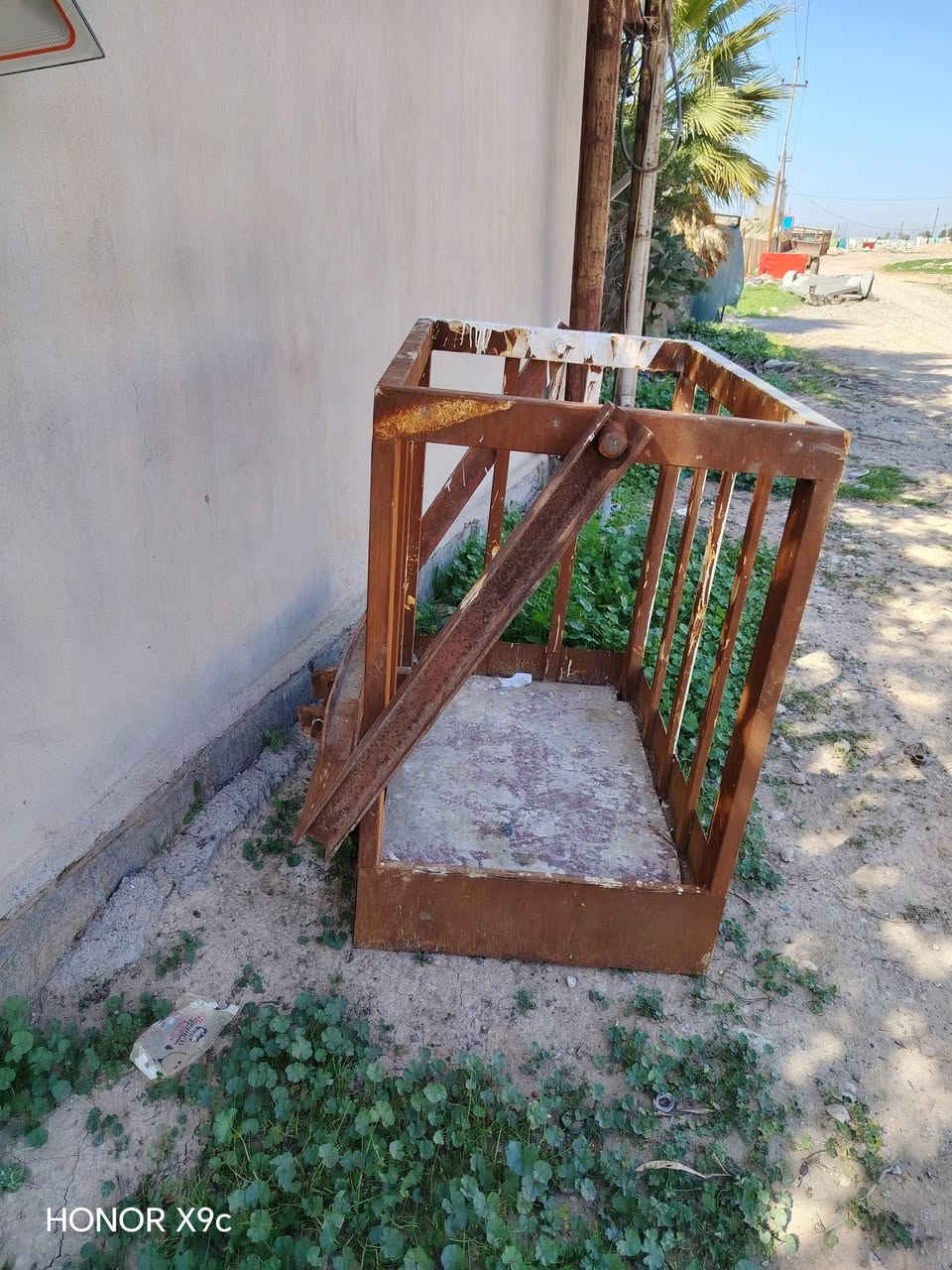 سلام عليكم
للبيع سله تربط عل كرين
***********
عنوان صلاح الدين قضاء طوزخورماتو
