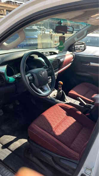 تۆیۆتا هایلوکس2020
گێر عادی
دەبل ئەکسل
ره ش بوش  
له سه ر ساخي شاشە و کامیره
20هزار رويشتيه 
سياره نه مونه يه 
تايره جديد 
ده ره جه يك  شه ش سماعيه 
سعر 232$توزيك مجال 
مكان ئاكري
موبايل *********** اكر
