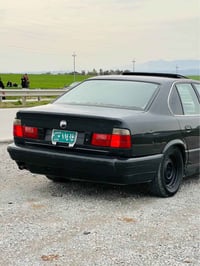 بي ام دبليو ٥٢٠ • ١٩٩٠ • جير عادي