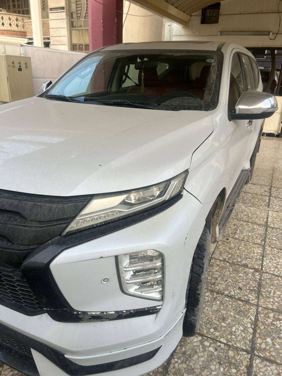 باجيرو سبورت رياضي 2020 سبعه راكب فول مواصفات فور ويل شاشه فتحه بصمه جلد احمر مكفوله من كلشي كير محرك عده صبغ الباب الخلفي اثر شخوط ماشيه 110
مكانها بغداد الجديده
*********** السعر 200 بيها مجال بسيط
