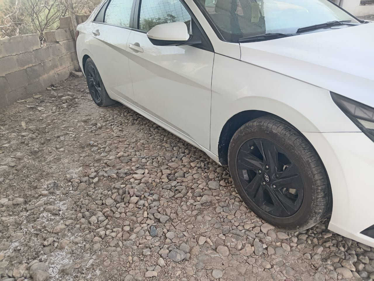 السلام عليكم
النترا ٢٠٢١ بغداد دولي لون ابيض بنيد مبدل البلادي وشخط بالباب الجانب الأيمن بدون اي داخل مكفول شاشة كبيره بصمه تشغيل وأبواب محرك دوش كير AT   تحديد مسار نقاط عميا  رادار لد نهاري سياره حلوه سياره باسمي تريد تحويل او وكاله الرقم *********** مكاني واسط 142وبيه مجال لطيبين
