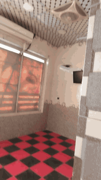 مكتب تجاري للأيجار ينفع معهد او عياده او مختبر مخزن مع العلم ان البناي...