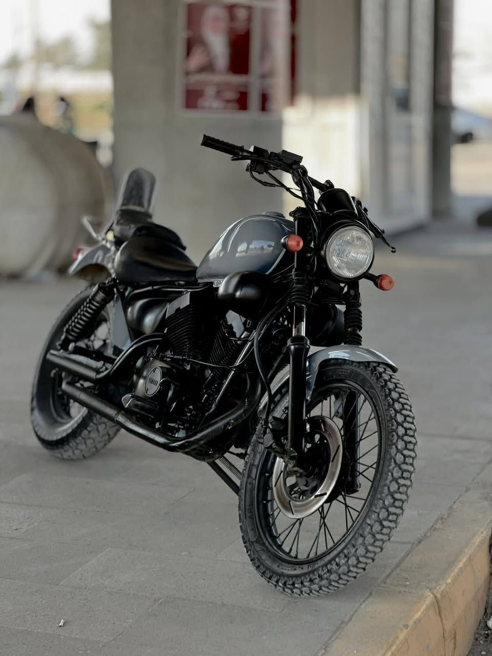 اسلام عليكم
Yamaha Veragon 250cc
موديل 2000
شلعه ومعدل خير من الله 
كهربائيات شغاله مابيها اي نقص 
مسويلها ادامه عامه للمكينه
تايرات جدد دبلات خير من الله
دسكات كامله مكمله الدراجه 
معدلها 120_100حقيقي
السعر   (   مليون  )    وبيها مجال للطيبين 
عنواني بغداد الشعله
للتواصل ***********
