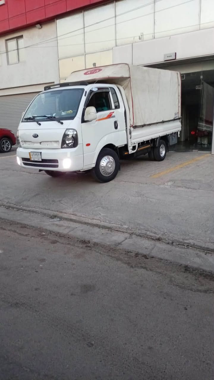 فحل موديل ١٧ كفاله عامه عدا بارد كد اربع اصابع بالبنيد
صدر جديد 
باتري جديد 
كبات ستيل اصليات 
واقيات تفصال 
داخل مغلف جلد كشنات و القماره نايلون 
تخم تاير جديد السياره بدون اي نقص جاهزه 
رقم بغداد ب اسمي تحويل ثاني يوم 
سعر ١٥٧ ورقه و بيها مجال بسيط 
***********
