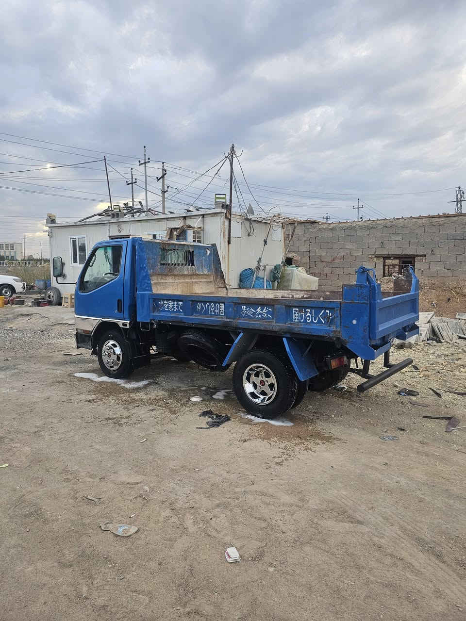 كنتربزون موديل ٩٣ واسط تحويل ثاني يوم مكينه ٣٣ مسكر كفاله عامه من كلشي شاصي وقماره ومكينه جاهزه للشغل سعر١٥٥ ورقه وبيها حك جيه للستفسار اتصال على رقم ***********او***********
