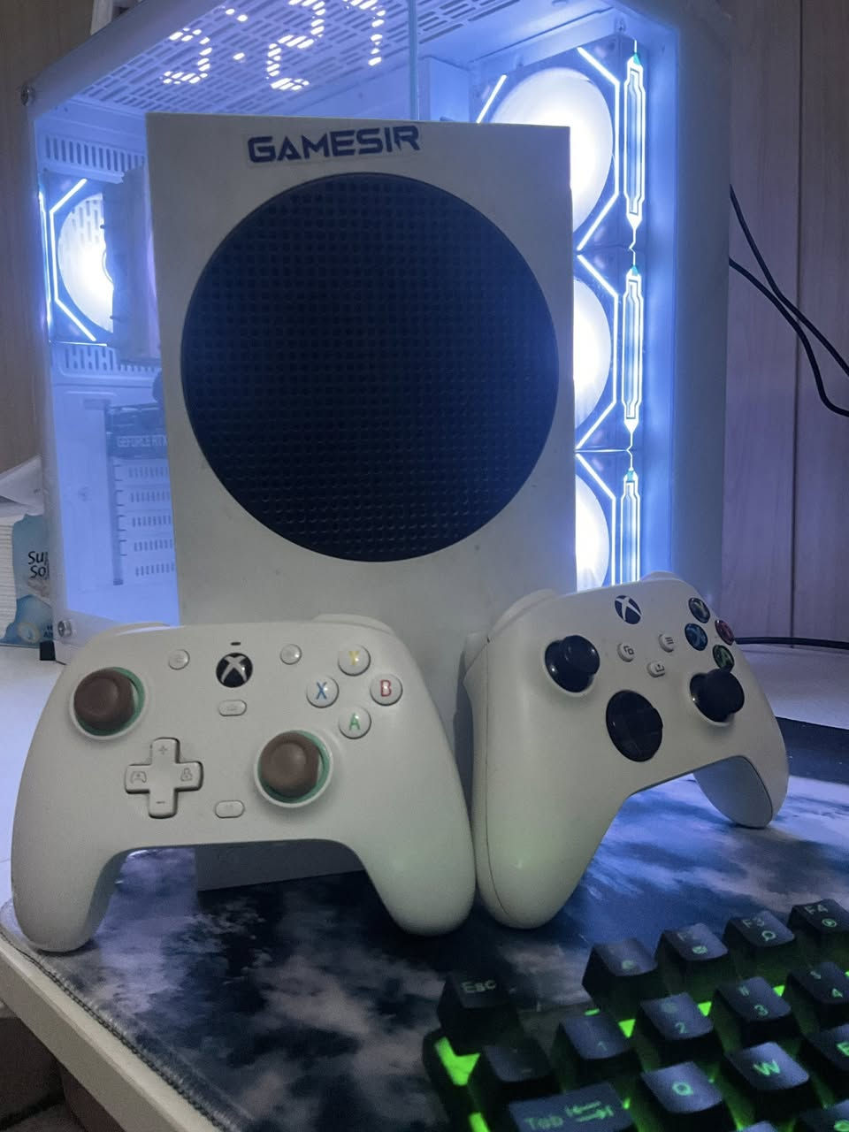 اكس بوكس سيرس اس مع يد كيم سير والاصليه بيها درفت يتصلح +الاكس بوكس مامفتوح موضح ب صوره السعر اذا انته شراي تعال خاص


**إذا كنت صاحب هذا الإعلان وتريد حذفه لأي سبب، رجاءا أرسل رسالة إلى الدعم الفني**