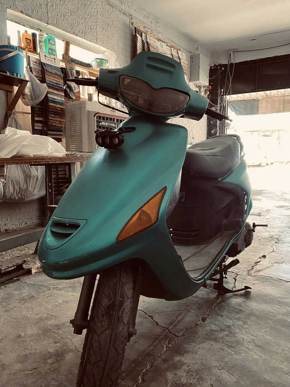 السلام عليكم فراشه للبيع الدراجه نظيفه مكينه منفتوحه تفحص وين متريد سعرها 500 وبيها مجال استفسار ***********
