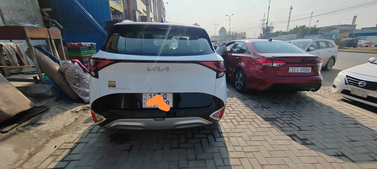 سلام عليكم سبورتج موديل ٢٠٢٤ خليجي سياره مقفوله قفاله عامه ماشيه ١٦ الف فول مواصفات رقم بغداد بسمي ***********
