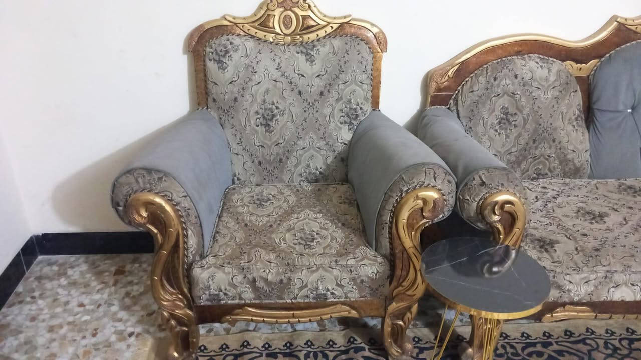 السلام عليكم
تخم ملكي ١٠ مقاعد ٣٠٠ 
السنك ب١٠٠
ميز بلازما ب٧٠
ديوان ٤ مقاعد ب٦٠
الاسعار بيهن مجال
المكان بغداد / كفاءات السبدية


**إذا كنت صاحب هذا الإعلان وتريد حذفه لأي سبب، رجاءا أرسل رسالة إلى الدعم الفني**