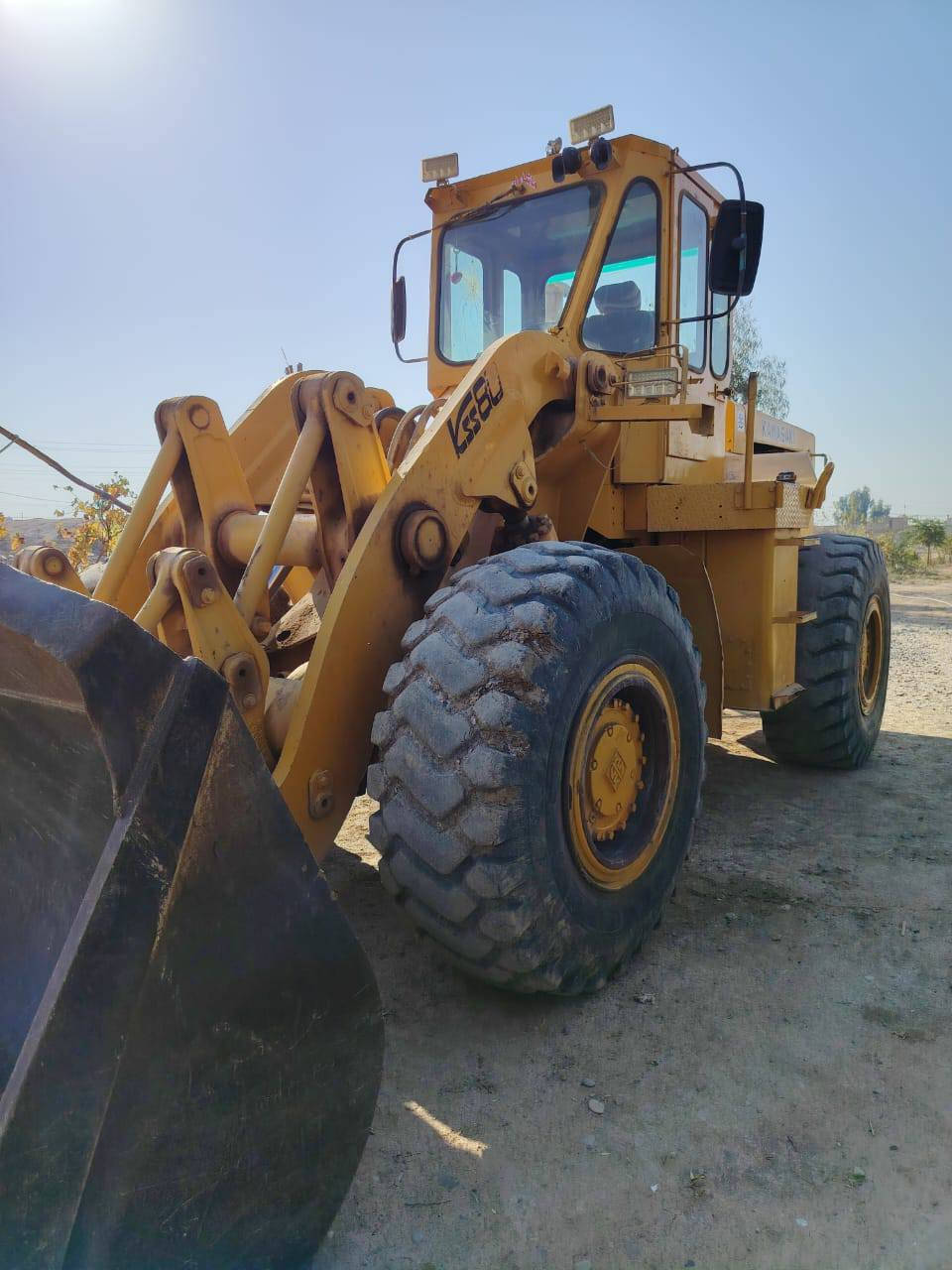 شفل كاوسكي للبيع حجم80موديل 82مصبوغ عام  شرط المحرك والكير الكسلات دفع رفع خير من الله  بدون رقم مكفول دوله وعشاير مكفول من سرقه السعر 125بيها مجال للطيبين العنوان جنوب الموصل ناحيه القياره قريه السلطان عبدالله  *_للستفسار_* الاتصال***********ابو جاسم
