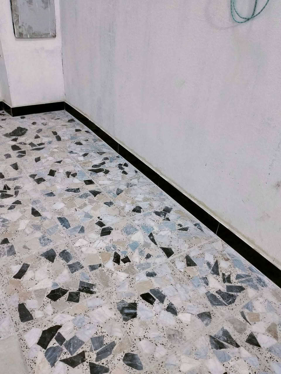 سلام عليكم  ترميم البيوت القديمه 
عندك مطبخ قديم وتريد جدد بورسلين سيراميك  عندك حمام قديم وتريد جدد تواليت كذلك 
تطبيك ارضيات درج بايه ومرايه استلم منك قديم اسلمك جديد اشتغل كرسته وعمل بغداد الكريعات هاذ رقمي وات ساب
***********
ابو ولايه علي
