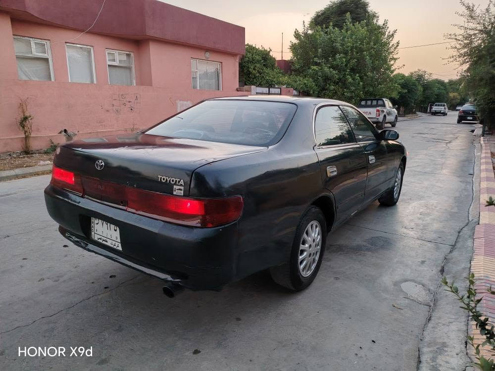 قفڵو کۆتای15گەڵا، ،
 ***********واتساپ ***********، شوین شارەزوور
تۆیۆتا مارک مۆدیل 96 مەکینە 2نیو بەطە، گێڕ ئۆتۆماتیک، بێ دەعموو لیدراوی ناوی جوان گێڕو مەکینە بەشەرتی فیتەر گێجو کارەبای  هەمووی ێیش دەکات بەرگە دەرگاو دەشبڵی جوانە کوشنەکانی زۆر پاکە، سەیارەکە ڕەقەم کرکوکە ئەوەلیات و کتابی  لە گەڵە بەشەرتی حاسیبە و بێ کیشەو ماڵی کەس نەبێ،، تەنها فرشتنە،، السليمانية, العراق
