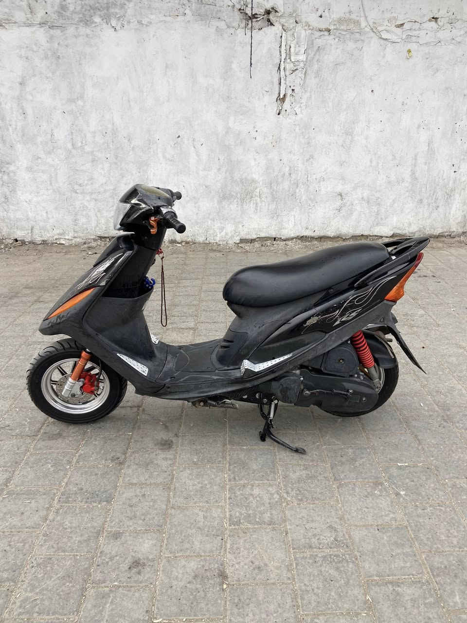 سلام عليكم ماكس عدله للبيع 

دراجه نكره سلف وهندر كهربايات كلها شغاله 

شلعه ومعدل دراجه مامفتوحه. 49 بلاد 

لسعر 650 وبيها مجال لعنوان. بغداد حي لبتول 

***********
