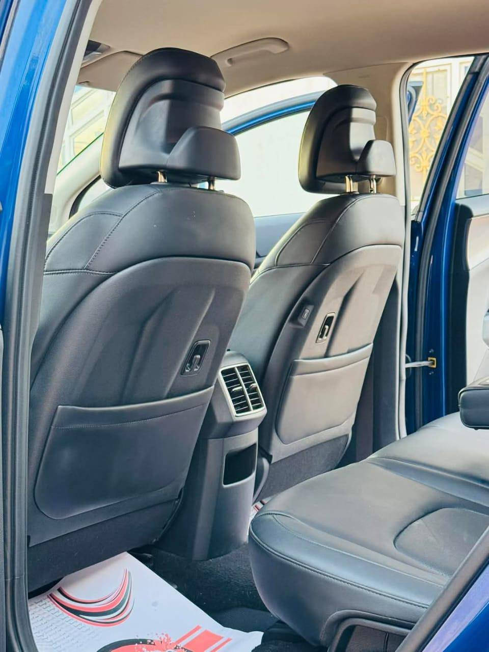 السلام عليكم كيا سبورتج موديل ٢٤ امريكي لارج اللون ازرق والحادث والفئة مدروجه بالصور المعروضه
سيارة حلوة وعظمتها حلوة وجديده ماشيه ٤٨٠٠٠ قابل للزيادة رقمها حلو كربلاء دولي ٨٠٨٢٠ وبيها صبغ شويه من الجاملغ الأيسر الامامي وخشم البنيد ونص قبق الحنطه 
طاك ايرباك ستيرن 
سيارة تدفئه كشنات جلد وشاشه متصله وشحن واير ليس سيارة مفوله ماعدا الفتحه
الارضيه مسويها جلد لسهوله التنظيف
الكشنات مغلفهن نايلون علامه كيا
غلاف ستيرن جلد
غطه دشبول حمايه 
بس اكو صوت بلمشط بسيط اثر الجاروب جان خالع ومن المطر صاير هيج...
منقول.. 
الاتصال على *********** غير موجود ع فيس
