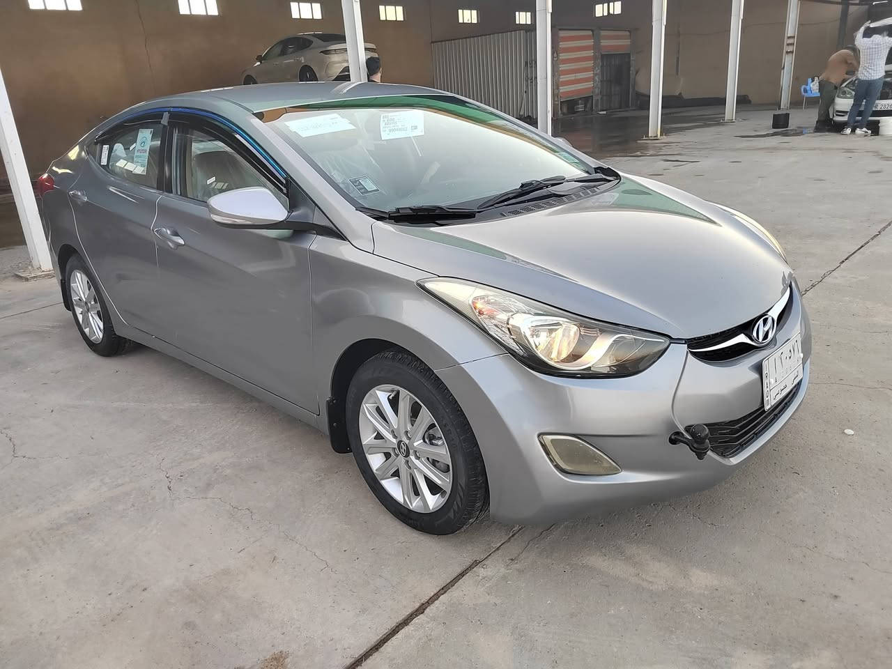 السلام عليكم النترا خليجي موديل 2014 حره تحويل ثاني يوم مشروع وطني سنويه ل 27 رقم مثنئ بيه رشات صبغ الجه اليمنه بدون ضربه وتبديل كير ومكينه وحداديه وتبريد تدفئه اربع تايرات جديدات مكينه 1800 دووش سياره جديده وجاهزه دواخل جدد ترايه كلش حلو السعر 100 مكان السياره الناصرية التصال ***********
