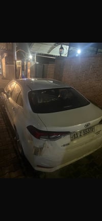 كورلا 2025 ماشيه 2.500 كشن كهربائي  باسمي السياره  مغلف دعاميه  فتحه  ...