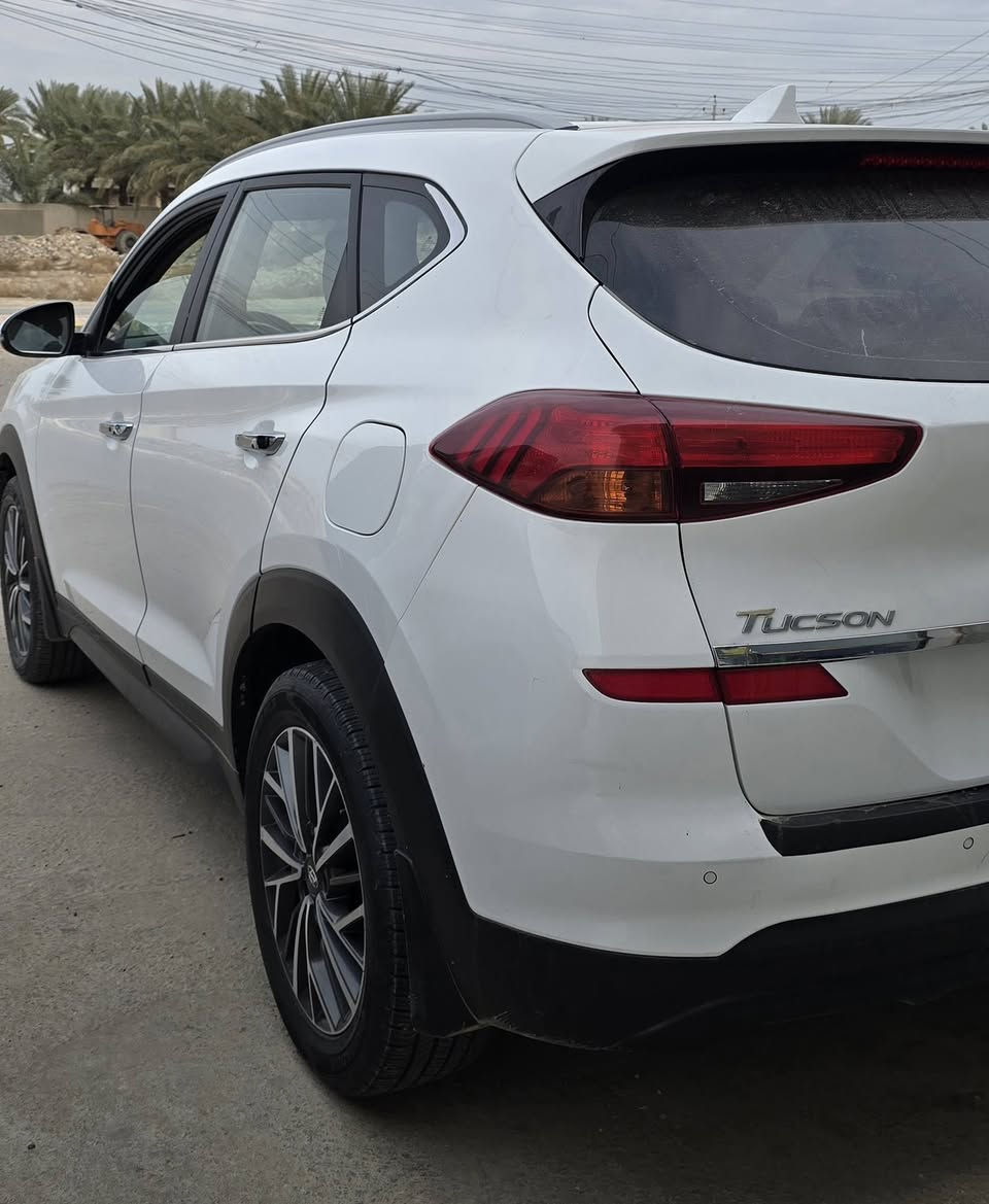 توسان موديل ٢٠٢٠ الكاصد رقم بغداد مكفوله بيها بارد فقط بلباب الخلفي كير محرك  مكفولات  نظيفه جاهزه تحويل مباشر ..السعر ١٩٠ ورقه بي مجال...مكانها..الرمادي...للاستفسار ***********
